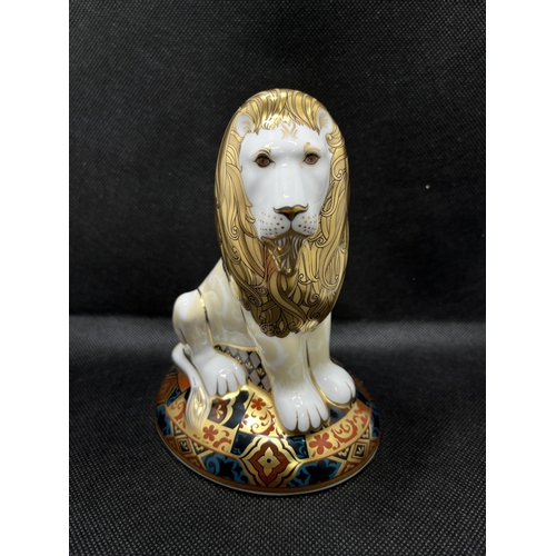 217 - Royal Crown Derby heraldic lion paperweight, limited edition, in box with certificate number 515 of ... 