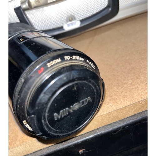 249 - Minolta 7000 camera with 35-70mm f4 lens, a Minolta AF Zoom 70-210mm F4 lens together with a Hanimex... 