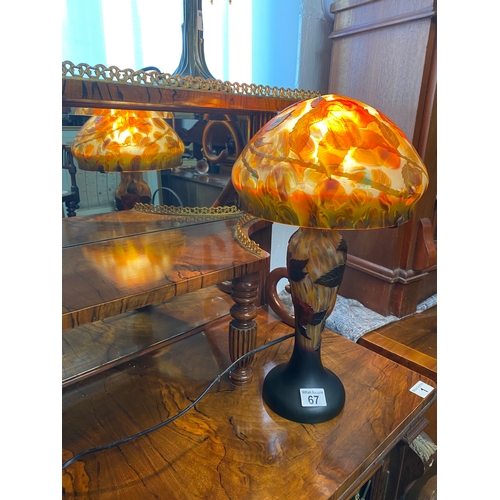 67 - Table lamp in art nouveau/Galle style with glass shade decorated with roses, PAT Tested and working ... 