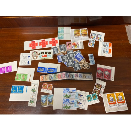 159 - A large quantity of Royal Mail mint stamps and other stamp packs of various themes and some loose st... 