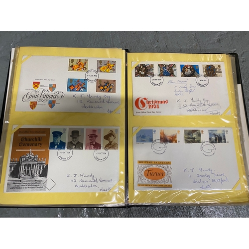 165 - A folder containing in excess of x40 First Day Covers, predominately 1970's,  in a variety of themes