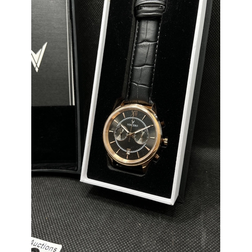 10 - A Vincero collective watch 'The Bellwether' in black and gold with two subsidiary dials