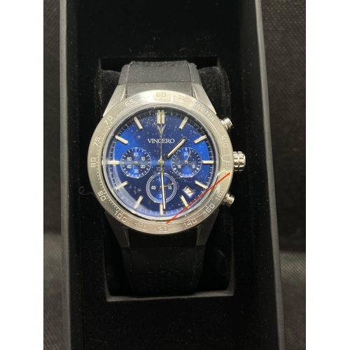 5 - A Vincero collective watch 'The Rogue' in cobalt blue with three subsidiary dials, as new with box