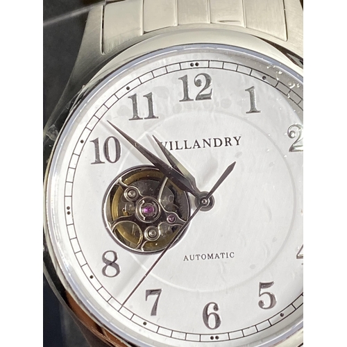 67 - Villandry wristwatch with white dial and stainless-steel strap, case diameter 42mm, comes with addit... 