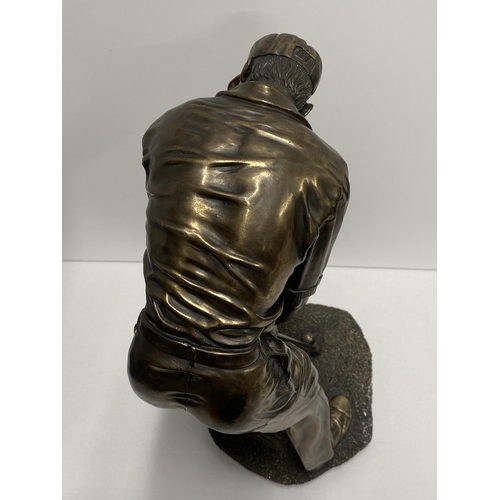 126 - Large bronzed effect statuette figurine of Golfer, stamped Veronese 99, approx. height 38cm