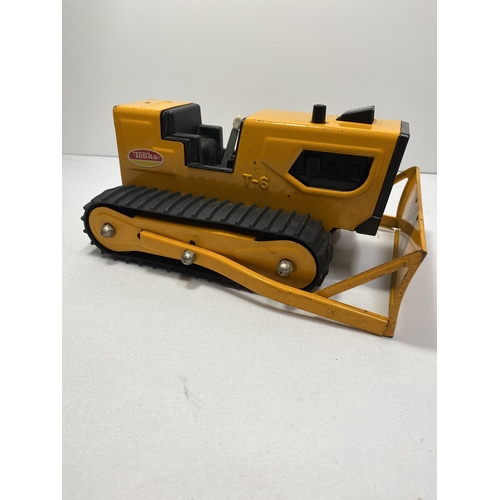 191 - Tonka 1970's Caterpillar bulldozer T6, model no. 810659, pressed steel, approx. size 23cm in length ... 