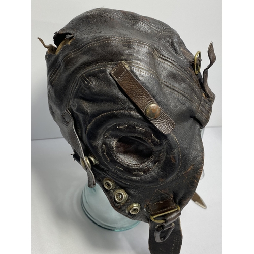 220 - WW2 Leather flying hat, AM22/C 459. A/F