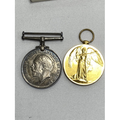 235 - Pair of WWI medals attributed to Pte A Underwood, Shrops. L.I.