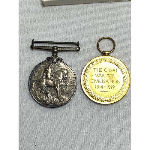 235 - Pair of WWI medals attributed to Pte A Underwood, Shrops. L.I.