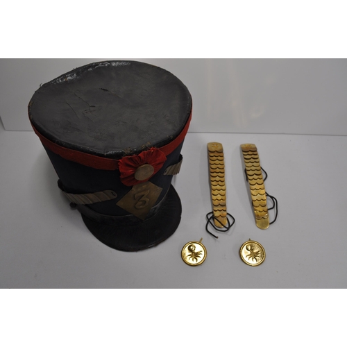 295 - French military hat with accessories