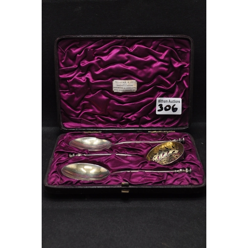 306 - Cased Victorian fruit serving set by Daniel & Charles Houle, with decorative finials