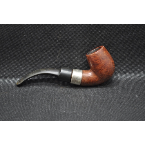 239 - Vintage Peterson's of Dublin pipe with silver collar, hallmarked K&P Dublin 1917