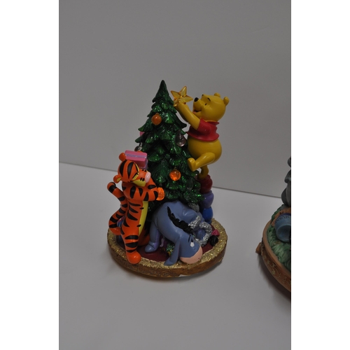 44 - Disney Exclusive Winnie the Pooh Light up Christmas figurine together with Winnie the Pooh 75th anni... 