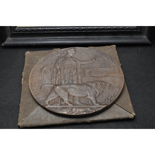 232 - WWI Death plaque attributed to Arthur Shead of the Essex Regiment in original envelope together with... 