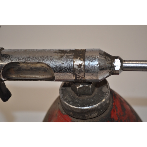 207 - A vintage Oil & Fuel Additive tin/gun dispenser