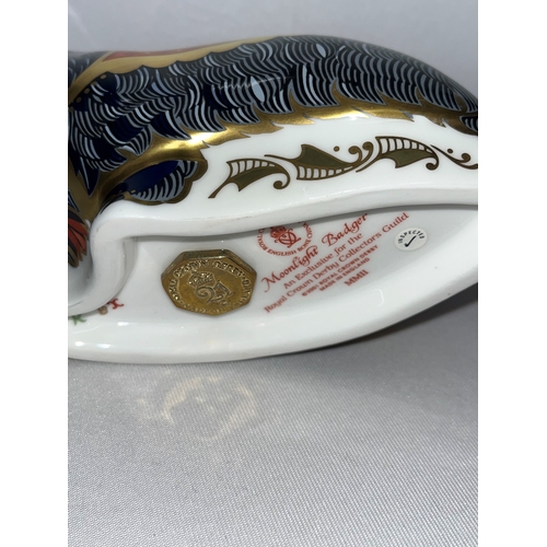 10 - Royal Crown Derby moonlight badger with gold stopper, in box