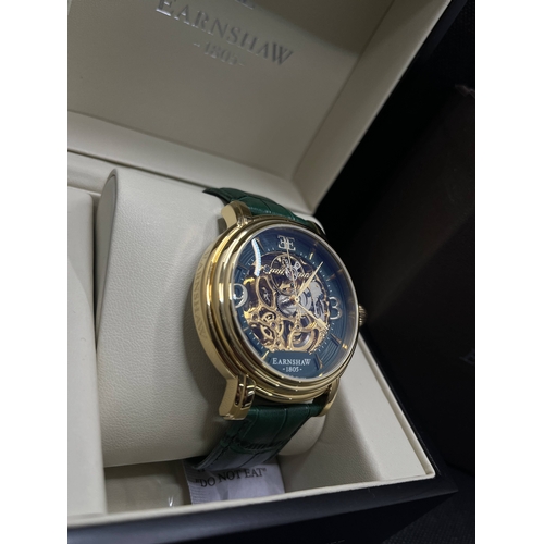 325 - A Thomas Earnshaw, Longcase ES-8011, automatic watch with green dial, with box