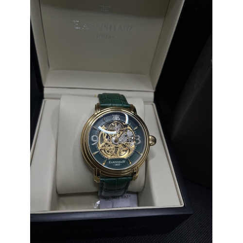 325 - A Thomas Earnshaw, Longcase ES-8011, automatic watch with green dial, with box