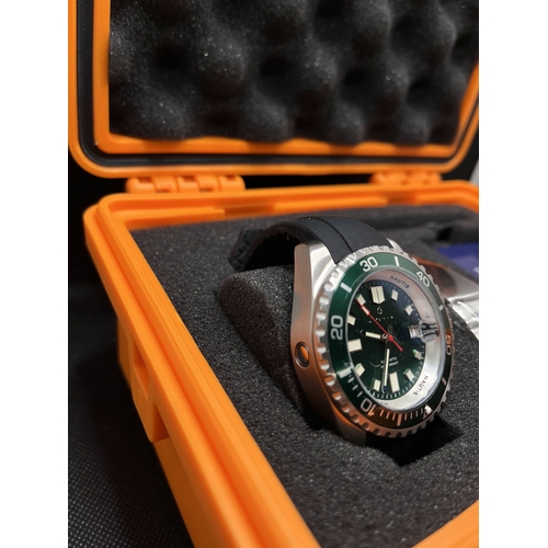 327 - A Nautis “Commander 19150G-G” limited edition green wristwatch no. 183/200 with a 45mm case, black r... 