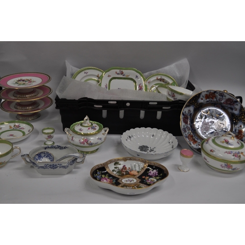 19 - A collection of chinaware and porcelain items to include an Ironstone plate in Eugenie pattern, Vict... 