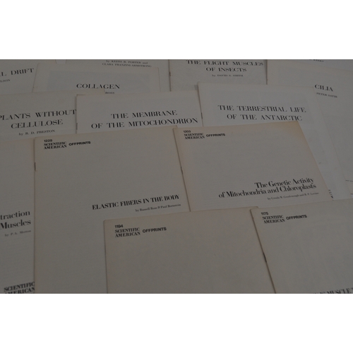 54 - Bundle of  offprints and reprints from Scientific American from the 1940-1970's published by W.H. Fr... 