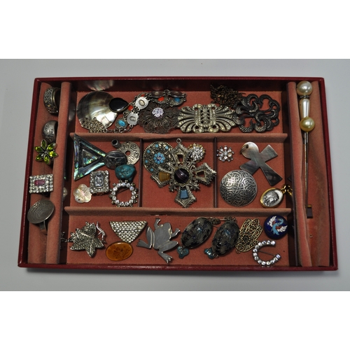 10 - Concertina Jewellery box containing quantity of costume jewellery some of which are silver,  to incl... 