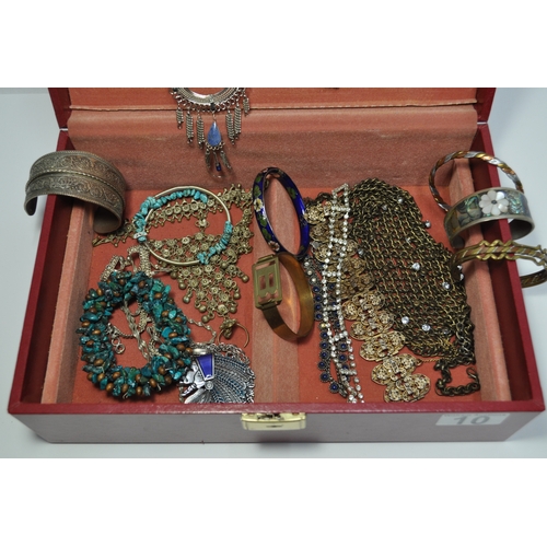 10 - Concertina Jewellery box containing quantity of costume jewellery some of which are silver,  to incl... 