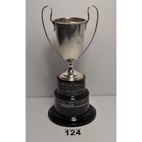 124 - W.I interest, Women's Institute silver trophy  engraved 