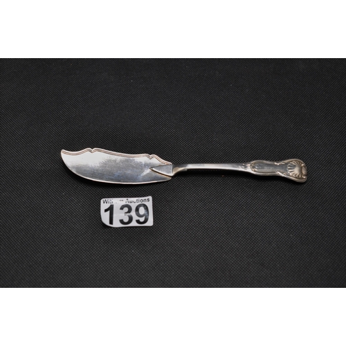 139 - Georgian Fish knife with shell motif to handle, hallmarked Newcastle c1825-6 maker stamp IW 42g appr... 