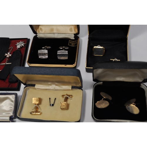 41 - Gentlemen 9ct gold cufflinks hallmarked Birmingham together with a selection of other cufflinks in b... 