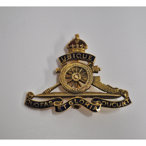 107 - 9ct gold Royal Artillery pin badge, approx. gross weight 3.5g