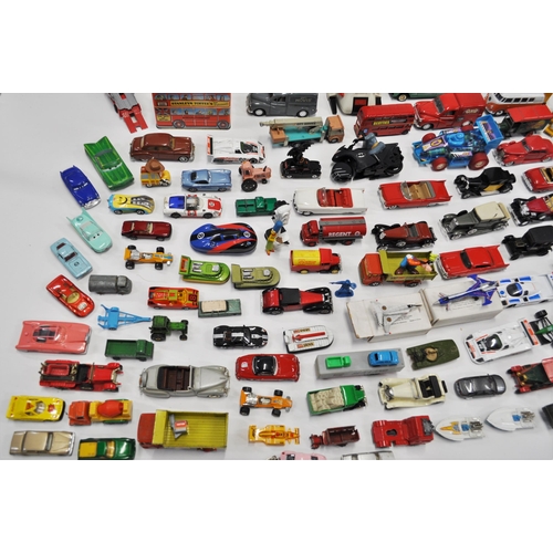 21 - A large quantity of diecast model vehicles  to include Matchbox, Corgi juniors, Happycar, Welly and ... 