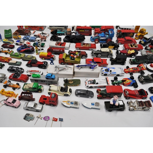 21 - A large quantity of diecast model vehicles  to include Matchbox, Corgi juniors, Happycar, Welly and ... 