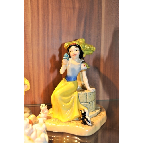 25 - Walt Disney Showcase ceramic figures - Snow White Fairest One of All,   the Seven Dwarfs and Take th... 