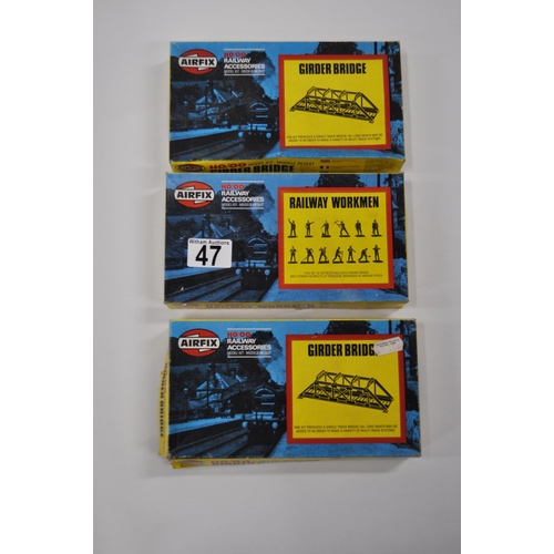 47 - Large quantity of Mainline Railways, Airfix and Grafter models including railway wagons, trailers an... 