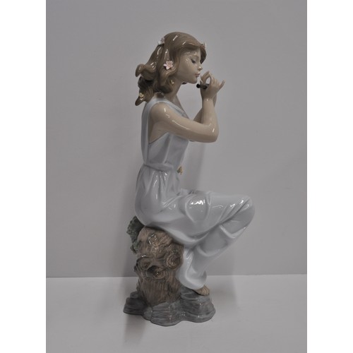 24 - Lladro Graceful Tune model no. 06578, with original box