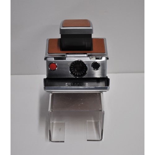 135 - Polaroid SX-70 Land Camera, to include  case and operating instructions/booklet, untested