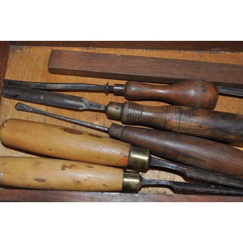 190 - Vintage carpenter's tools together with cabinet, items including wood-handled chisels, callipers and... 