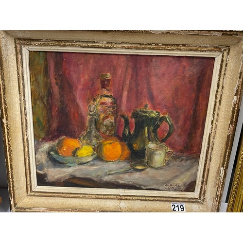 219 - Loosely painted still life oil on board, signed by artist lower right, in shabby chic frame, approx ... 