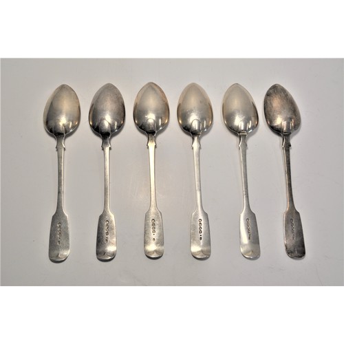 119 - x6 Victorian silver fiddle pattern spoons  hallmarked London, makers stamp SS, approx. Gross weight ... 