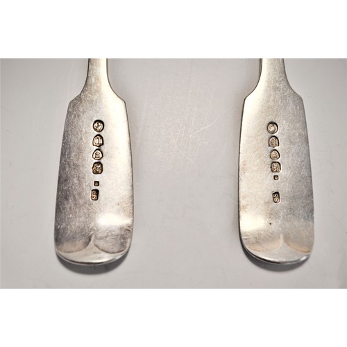 119 - x6 Victorian silver fiddle pattern spoons  hallmarked London, makers stamp SS, approx. Gross weight ... 