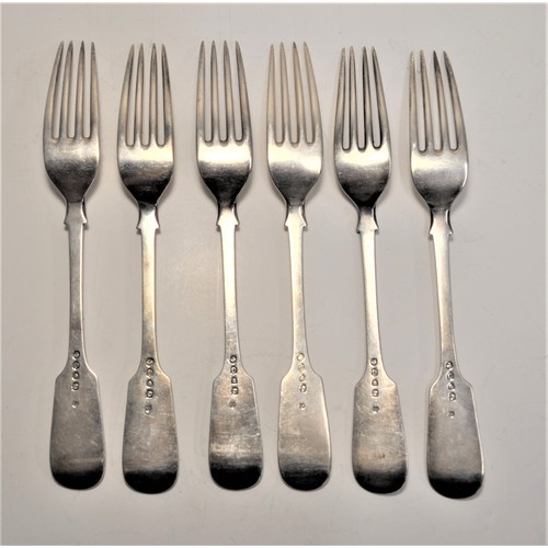 121 - x6 Victorian silver fiddle pattern forks  hallmarked London, makers stamp FH, approx. Gross weight 4... 