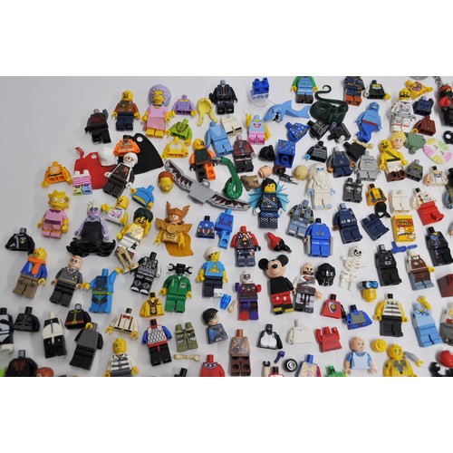 153 - Quantity of Lego Figures including DC comics, Marvel, Star wars, Lego ninjago etc (include other mak... 