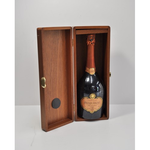 141 - Bottle of Laurent Perrier Grand Siecle Alexandra 1990 Rose Champagne, in presentation box