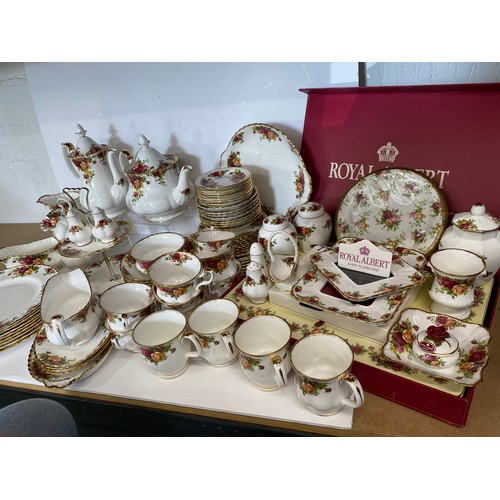 77 - Royal Albert Old Country Roses (in excess of 75 items!) consisting Tableware items, boxed placemats,... 