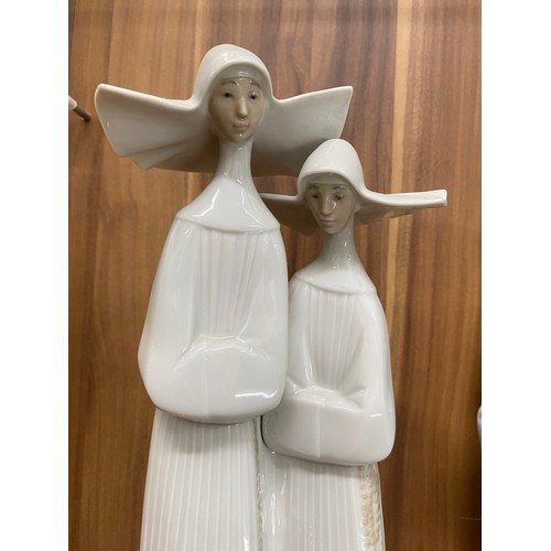 72A - Llladro/Nao angelic/nun porcelain figures x3 items in total