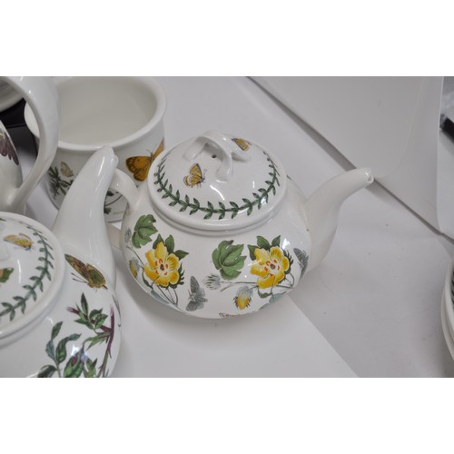 87 - Large quantity of Portmeirion Botanic Garden items to include tea pots, coffee pots, cups, plates in... 