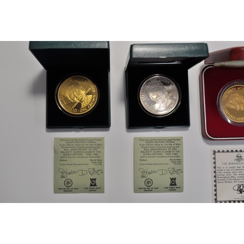 70 - Commemorative silver medallions- limited edition gold on sterling silver. Commemorating HM Queen Eli... 