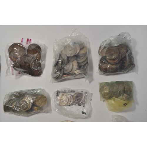 92 - Quantity of British and other coinage from around the world to include Pennies, half pennies and oth... 