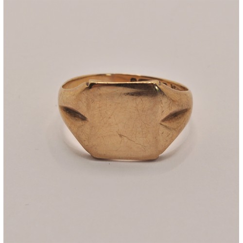 237 - Two 9ct yellow gold signet rings, approx size R and V, approx gross weight 7.75g